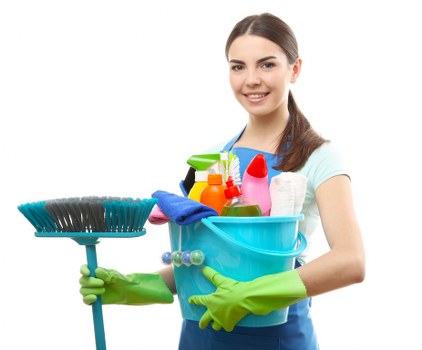 After-hours commercial cleaning in a central London building